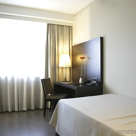 Nh Koenigsallee Szálloda 4*