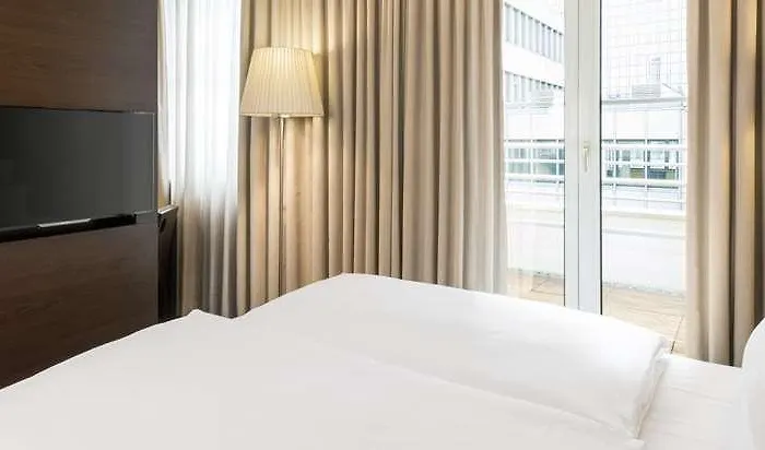 Nh Königsallee Hotel 4*