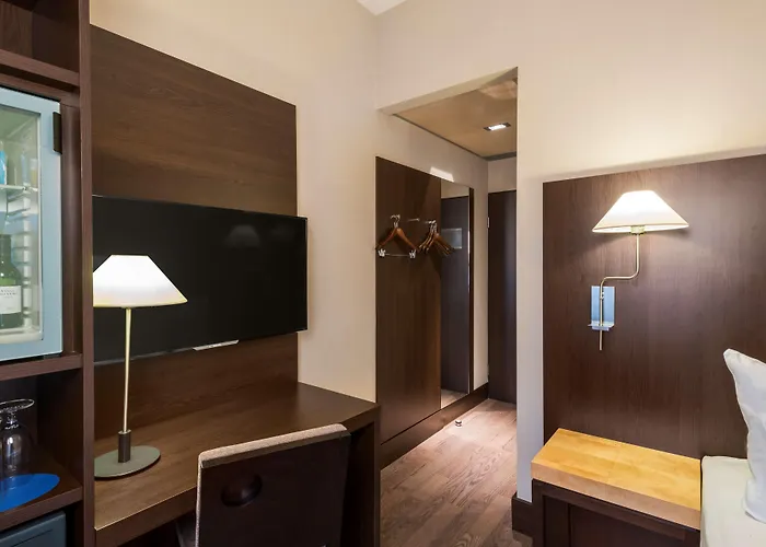 Hotel Nh Königsallee 4*