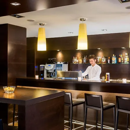 Nh Koenigsallee Hotel 4*
