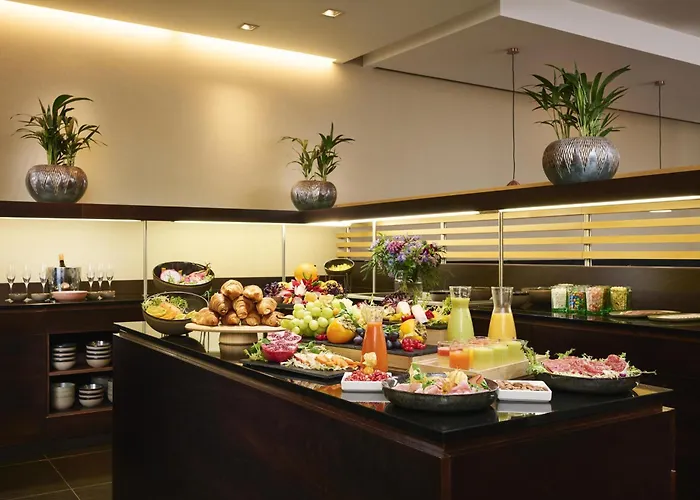 Hotell Nh Koenigsallee 4*