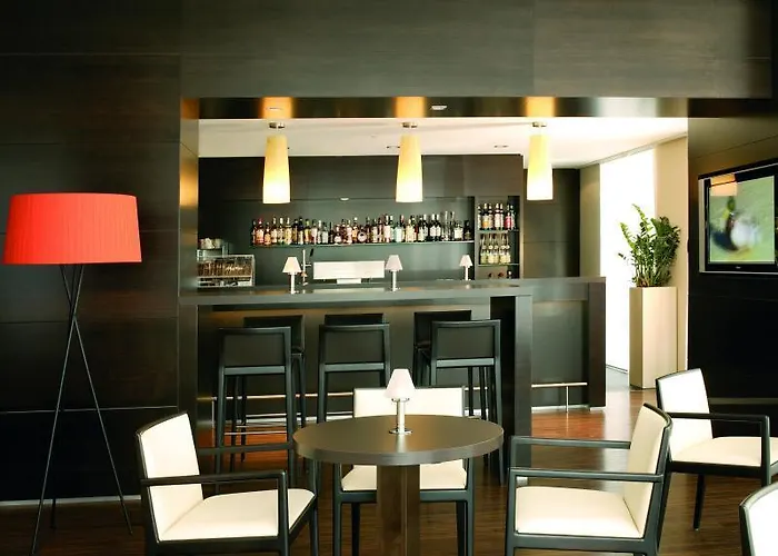 Nh Koenigsallee Hotel 4*