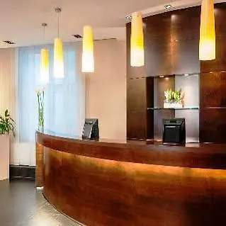 Nh Koenigsallee מלון 4*