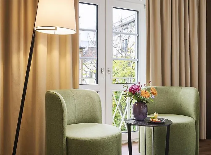 Nh Koenigsallee Hotel 4*